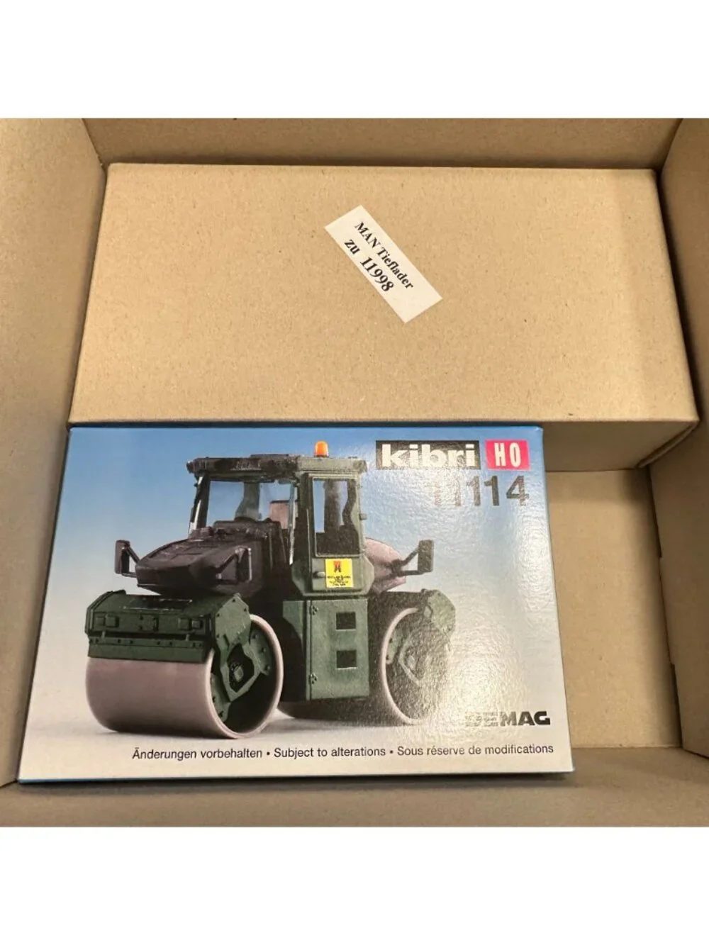 Kibri HO Scale Model KitTrailer with Richard Mayer Construction Vehicles